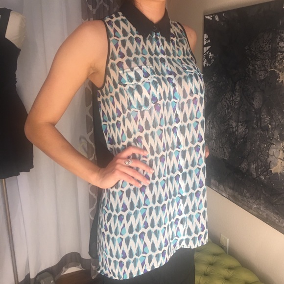 BCBG sheer collared sleeveless button down hi-lo shirt - Picture 2 of 8